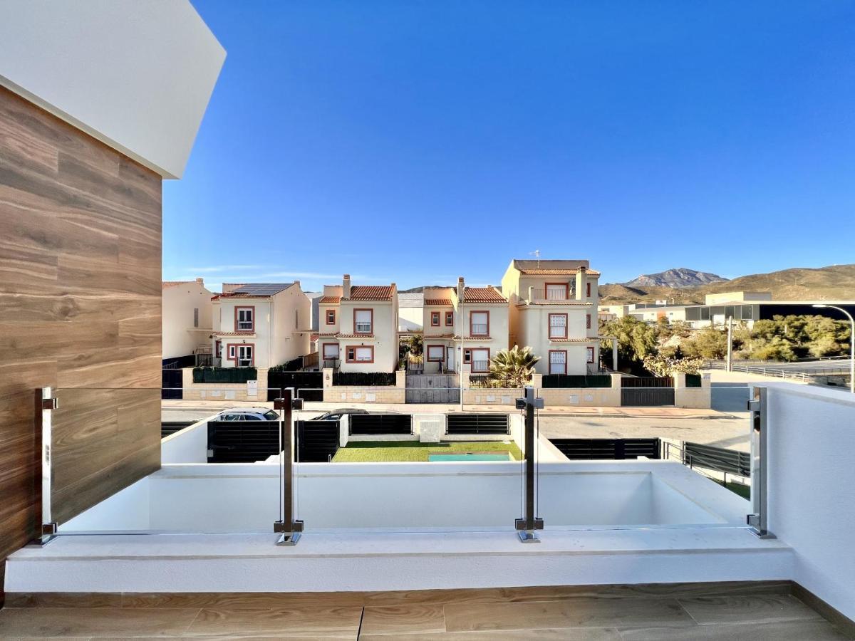 La Masion De Tout Seasonal Rental El Campello Esterno foto