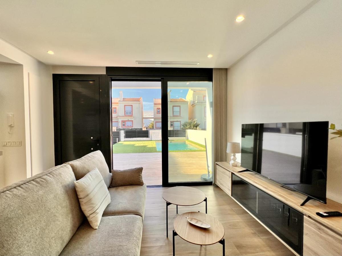 La Masion De Tout Seasonal Rental El Campello Esterno foto