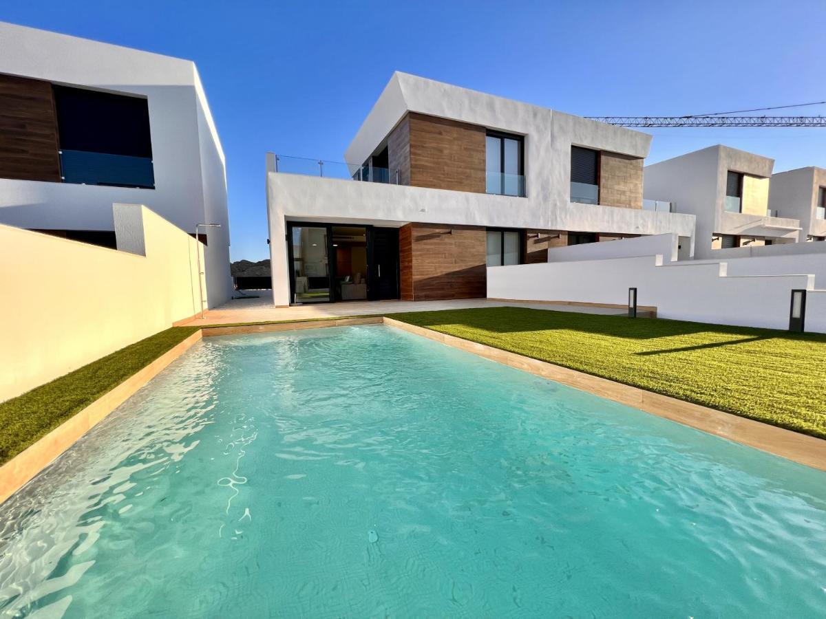La Masion De Tout Seasonal Rental El Campello Esterno foto